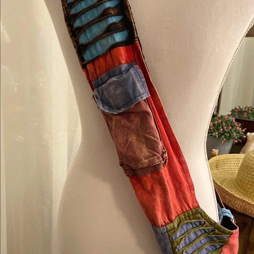 Rising International Red and Pink Patchwork Shoulder Bag - Picture 6 of 16